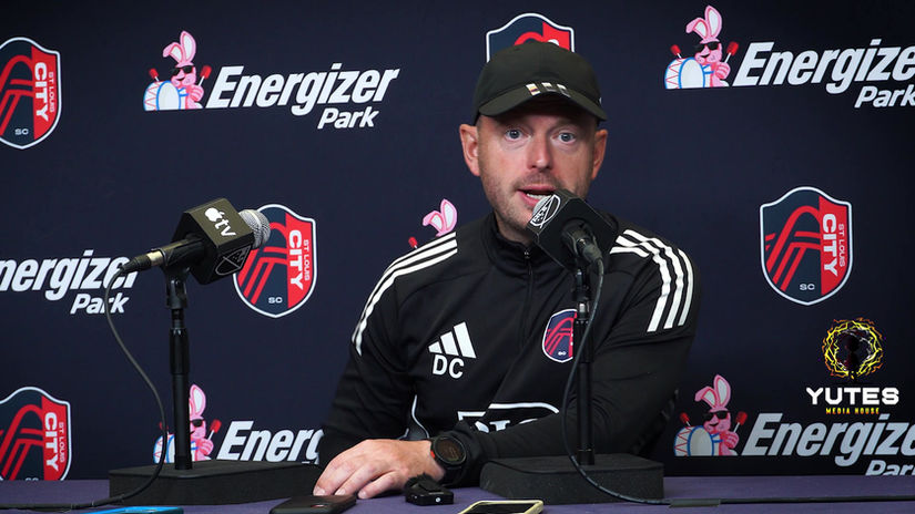 David Critchley on His Coaching Philosophy and the 4-2-3-1 Formation